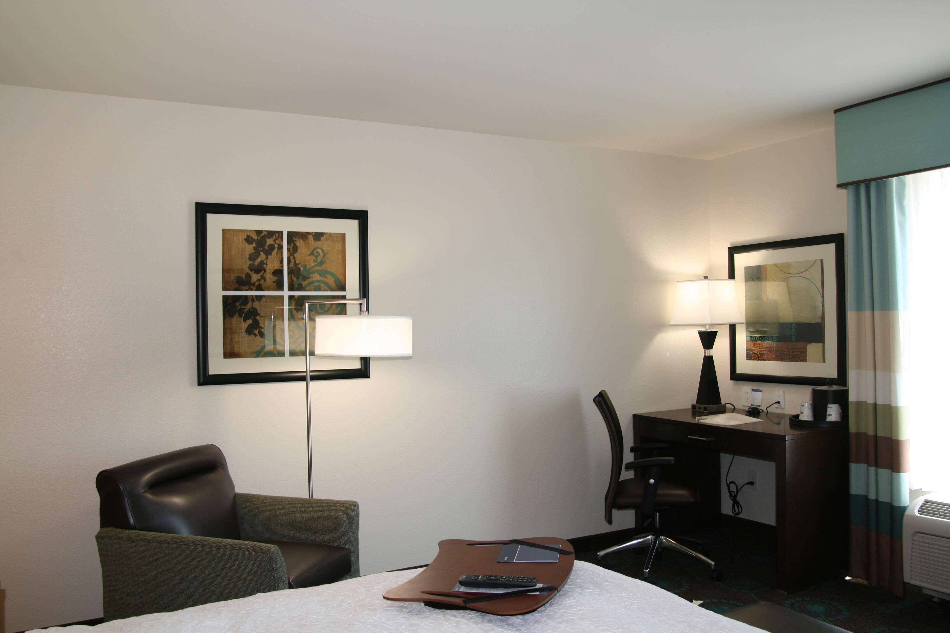 Hampton Inn Anderson/Alliance Business Park Szoba fotó